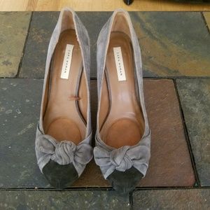 Zara woman gray Suede Bow heels 8